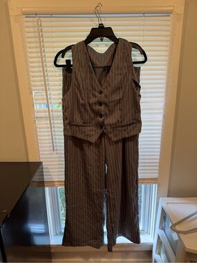 Pinstripe Grey Women's Vest & Wide-Leg Pants Set